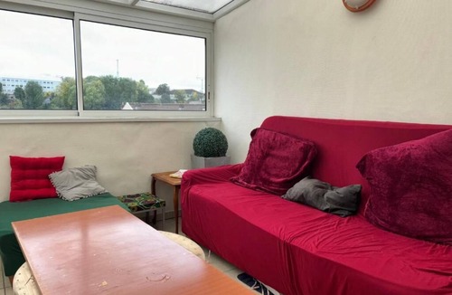 Noisy-le-Sec House | Spacious House for 6-8 Guests | 2 Bathrooms | Easy Access to Paris