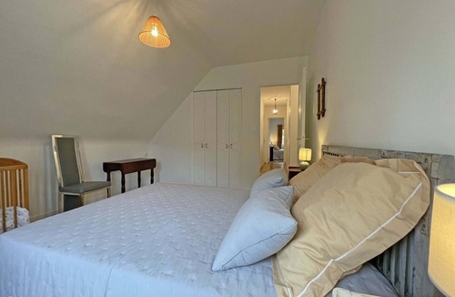Longny-au-Perche Cottage | Spacious house for 15 people with garden and pets allowed