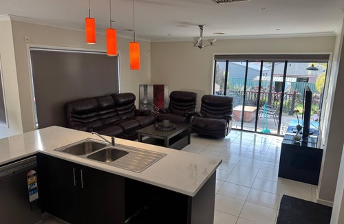 Kangaroo Flat House | Spacious house in Bendigo