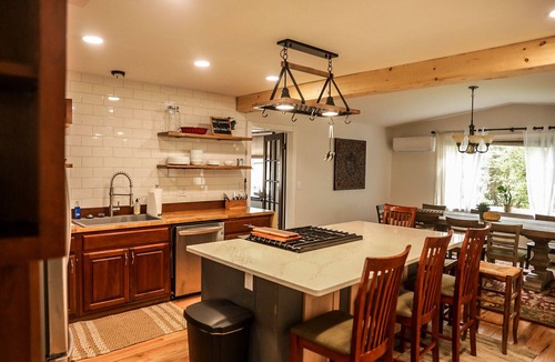 Frankenmuth House | Spacious House in Frankenmuth