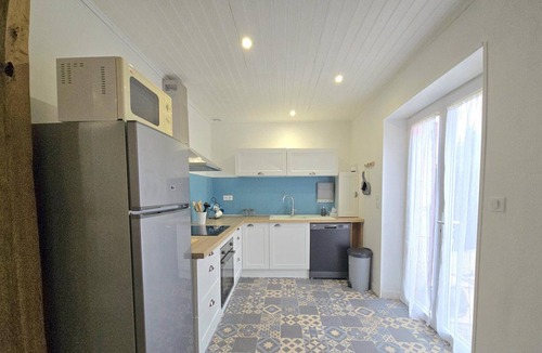 Monsaguel Cottage | Spacious house in Purple Périgord with shared pool