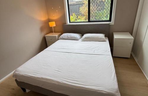 Redbank Plains House | Spacious House in Redbank Plains