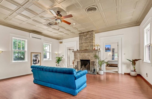 Youngstown House | Spacious House in Youngstown! Great for Couples and Families