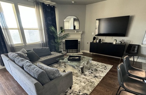 Little Elm House | Spacious House Little Elm/Frisco - Heated Pool