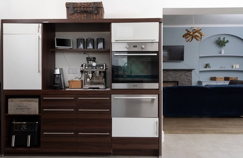 Mylor Churchtown House | Spacious House nr Castle Beach, Parking & Sauna