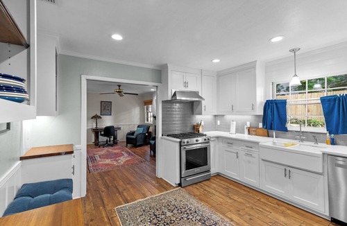 Springlake House | Spacious house on a quiet street in uptown Shreveport!