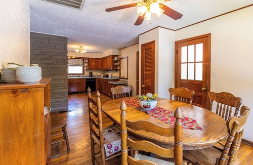 Benton Cabin | Spacious House on Kentucky Lake