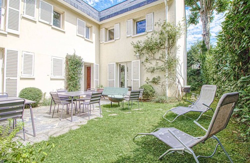 Clagny Glatigny Villa | Spacious house - Quiet & Family friendly