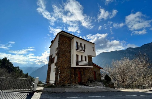 Sant Julia de Loria House | Spacious house (sleeps 7) with incredible view HUT6007971