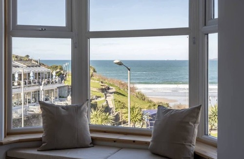 Newquay House | Spacious House w/Sea Views Opposite Beach