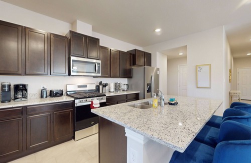 Flour Bluff House | Spacious house with enclosed yard, AC & near local attractions