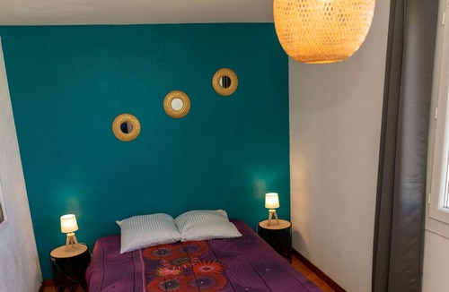 Saint-Esteve House | Spacious house with garden