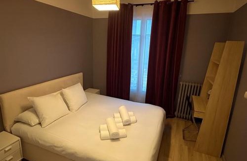 Houilles House | Spacious house with garden, 15 minutes from Paris