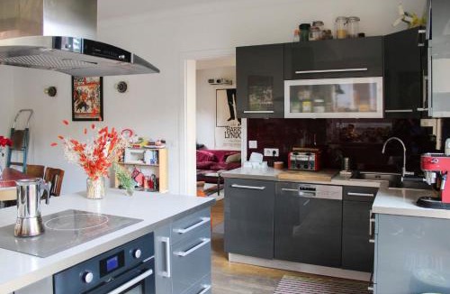 Saint-Ouen House | Spacious house with garden just outside Paris