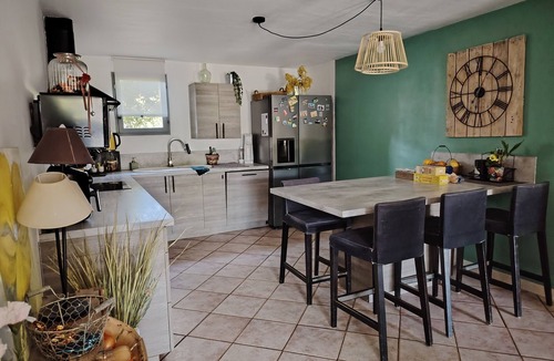 Puyvert Villa | Spacious house with pool terrace and enclosed grounds