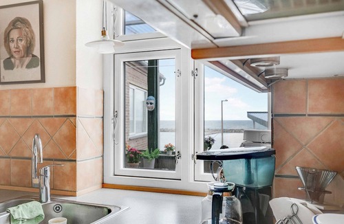 Ronne Villa | Spacious house with sea views from all rooms