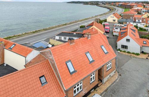 Ronne Villa | Spacious House With Sea Views From All Rooms