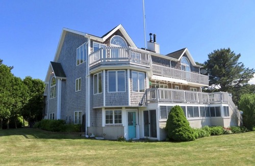 Sagamore House | Spacious house with Spectacular Cape Cod Canal view