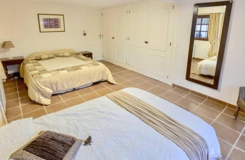 Trebes House | Spacious house with unoverlooked pool