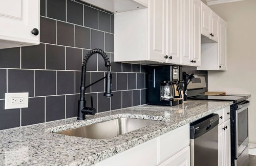 Southmoreland Apartment | Spacious housing for traveling professionals