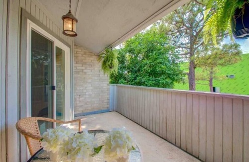 Greater Fondren Southwest House | Spacious Houston Furnished Condo Near NRG and Medica for Extended Stays