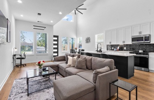 Northside House | Spacious Houston Stay 5 Min to Downtown Attraction