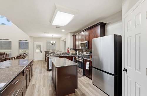 Atascocita House | Spacious Humble Home Minutes from Lake Houston