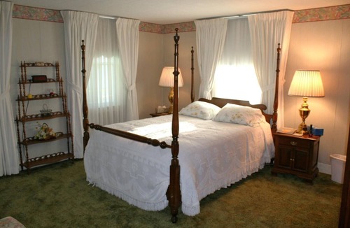 Owego Other | Spacious, Iconic, Central New York Farmhouse.