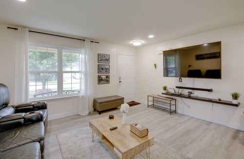 Acton House | Spacious Indianapolis Home w/ Fire Pit!