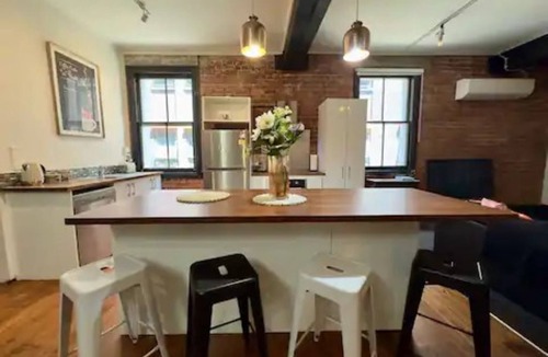 Te Aro Apartment | Spacious Inner-City Apartment!