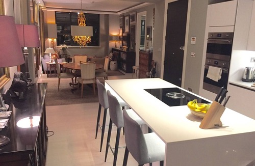 Southfield Apartment | spacious Interior designed chic apartment