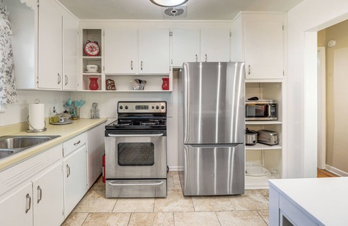Sans Souci House | Spacious Jax Home Near Riverwalk & All Beaches