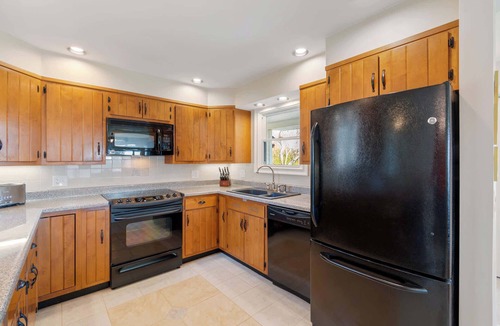 Town of Benton House | Spacious Keuka Lake Gem, BBQ, Firepit, Gameroom