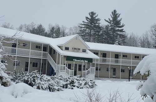 Dryden Apartment | Spacious King Room with AC, WiFi in Peaceful Wilton