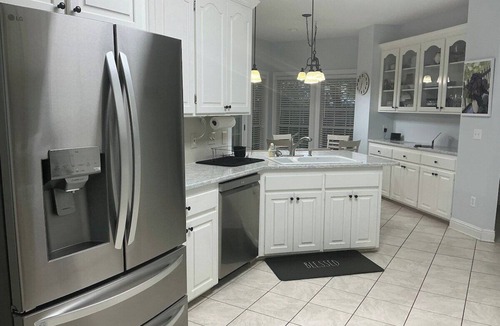 Hattiesburg House | Spacious King Suite Home W/Serene Patio