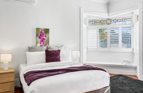 Mount Eden House | Spacious Kingsland 4BR Home