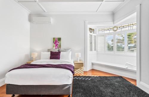 Mount Eden House | Spacious Kingsland 4BR Home