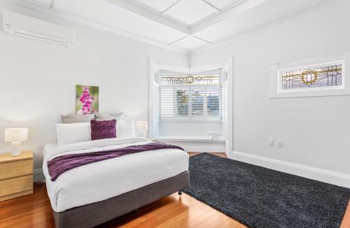 Mount Eden House | Spacious Kingsland 4BR Home