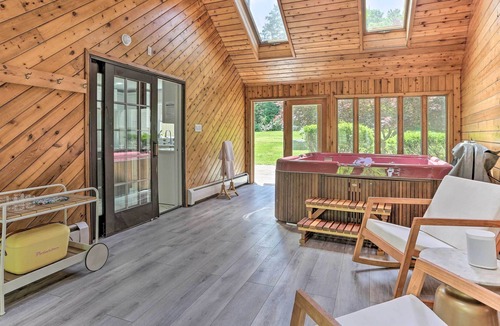 Town of Marbletown House | Spacious Kingston Home with Spa Room & Hot Tub!