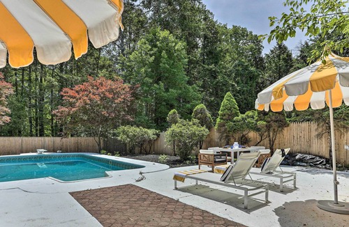 Town of Marbletown House | Spacious Kingston Home with Spa Room & Hot Tub!