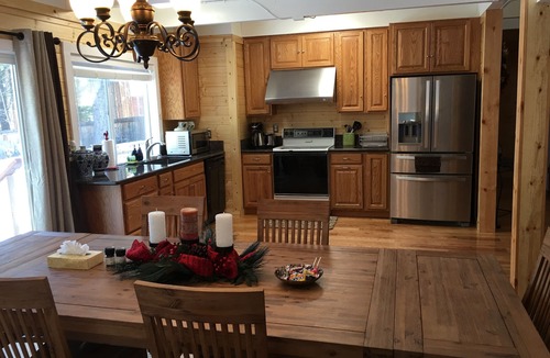 North Upper Truckee House | Spacious knotty pine wood house, 5bedrooms, 2.5 Baths, Sleep 10 people