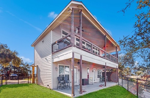 Canyon Lake House | Spacious l Beautiful views l Gameroom l Dog-friendly