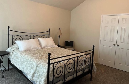 North Richland Hills House | Spacious Luxury 3BD Oasis- TX