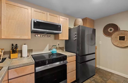 Mount Baker Apartment | Spacious lake-adjacent apartment