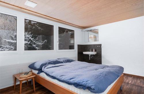 Spiez Apartment | Spacious Lake and Mountain View Villa - 15 min to Interlaken