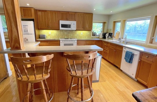 North Kawartha House | Spacious Lake Home on Chandos Lake