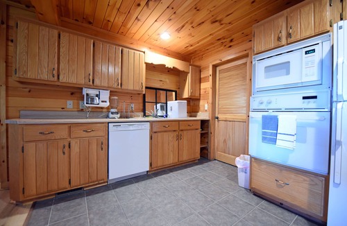 Blairsville House | Spacious Lake Nottely home with private dock close to area mountain attractions.