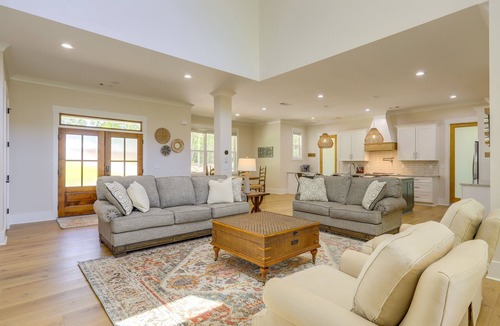 Milledgeville House | Spacious Lake Sinclair Vacation Rental w/Dock!