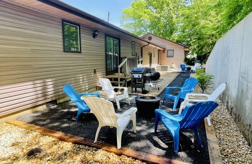 Gilbertsville Villa | Spacious Lakefront Duplex