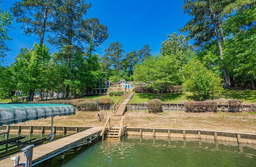 Milledgeville House | Spacious Lakefront house! Deep water. Great location!